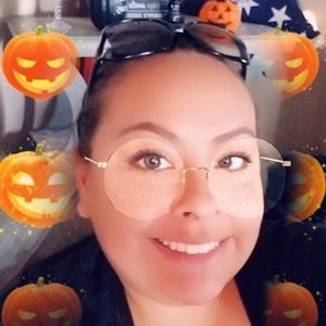 Meet your Posher, Alejandra